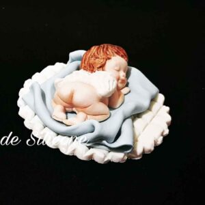 Bebe anjo de bruços