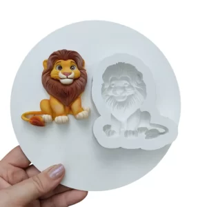 Rei Leão Clássico Sentado