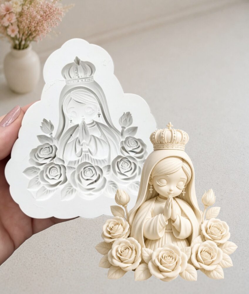 Nossa senhora com rosas