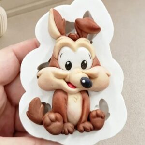 Looney Tunes Baby Coiote Sentado