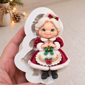 Mamãe Noel em pé